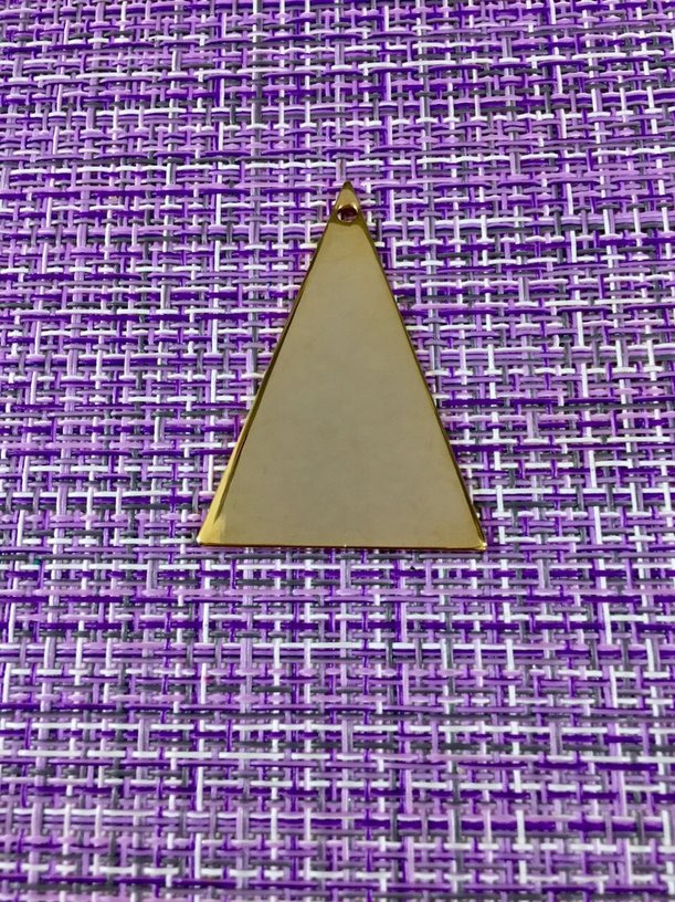 Подвеска жетон треугольник 36x50х2,0 мм золотистый 110-33-2g