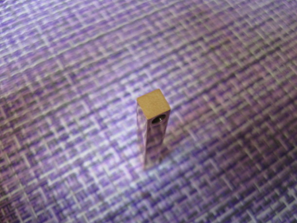 Подвеска жетон брусок 40x5x5мм розовый с золотистым, 99569