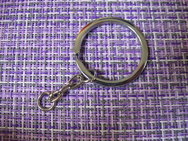 Кольцо для ключей с цепочкой серебристая длина 50мм кольцо D=30 мм 310-217s